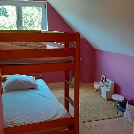 Grande Maison, Calme, Proche De La